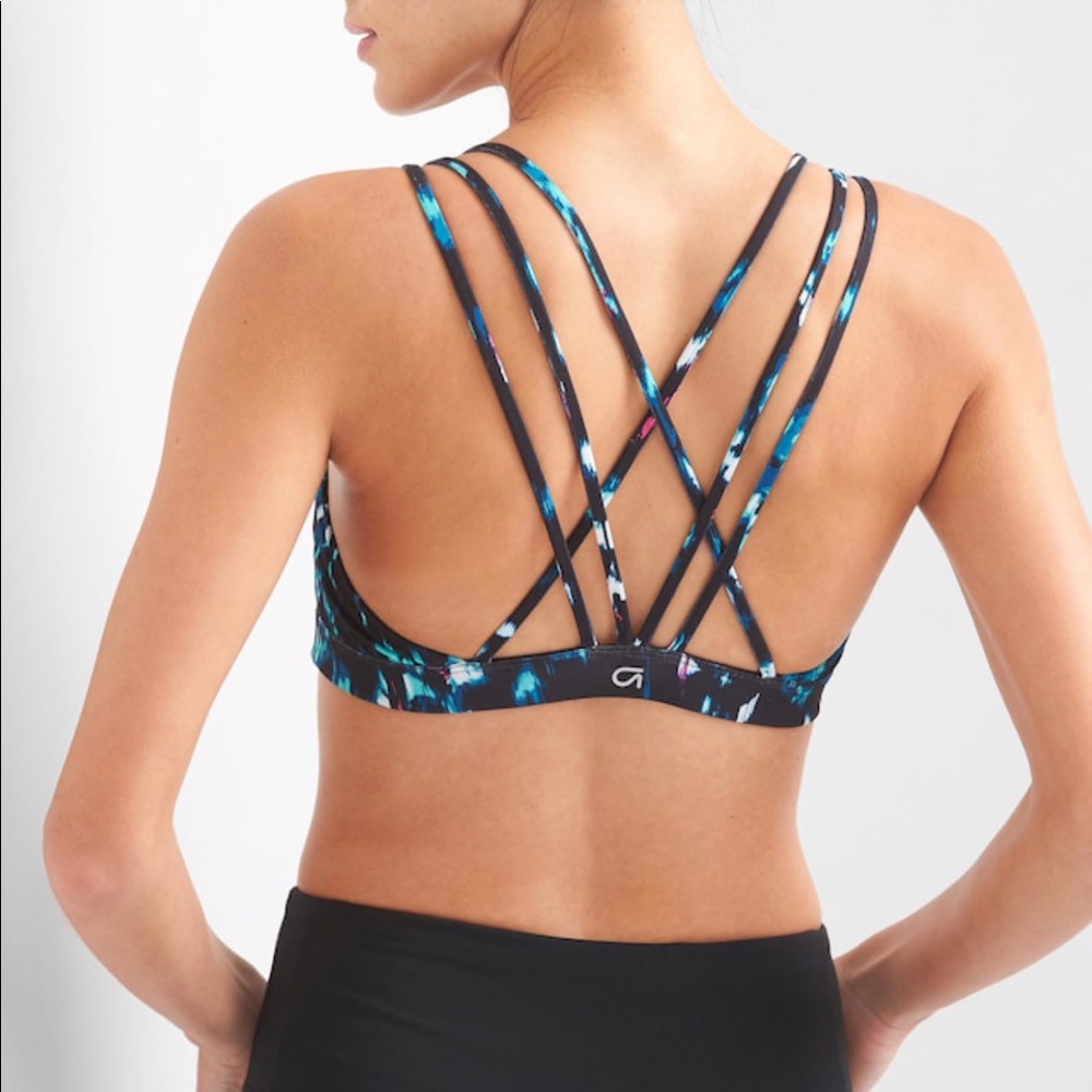 GAP BRAND NEW triple strap sports bra